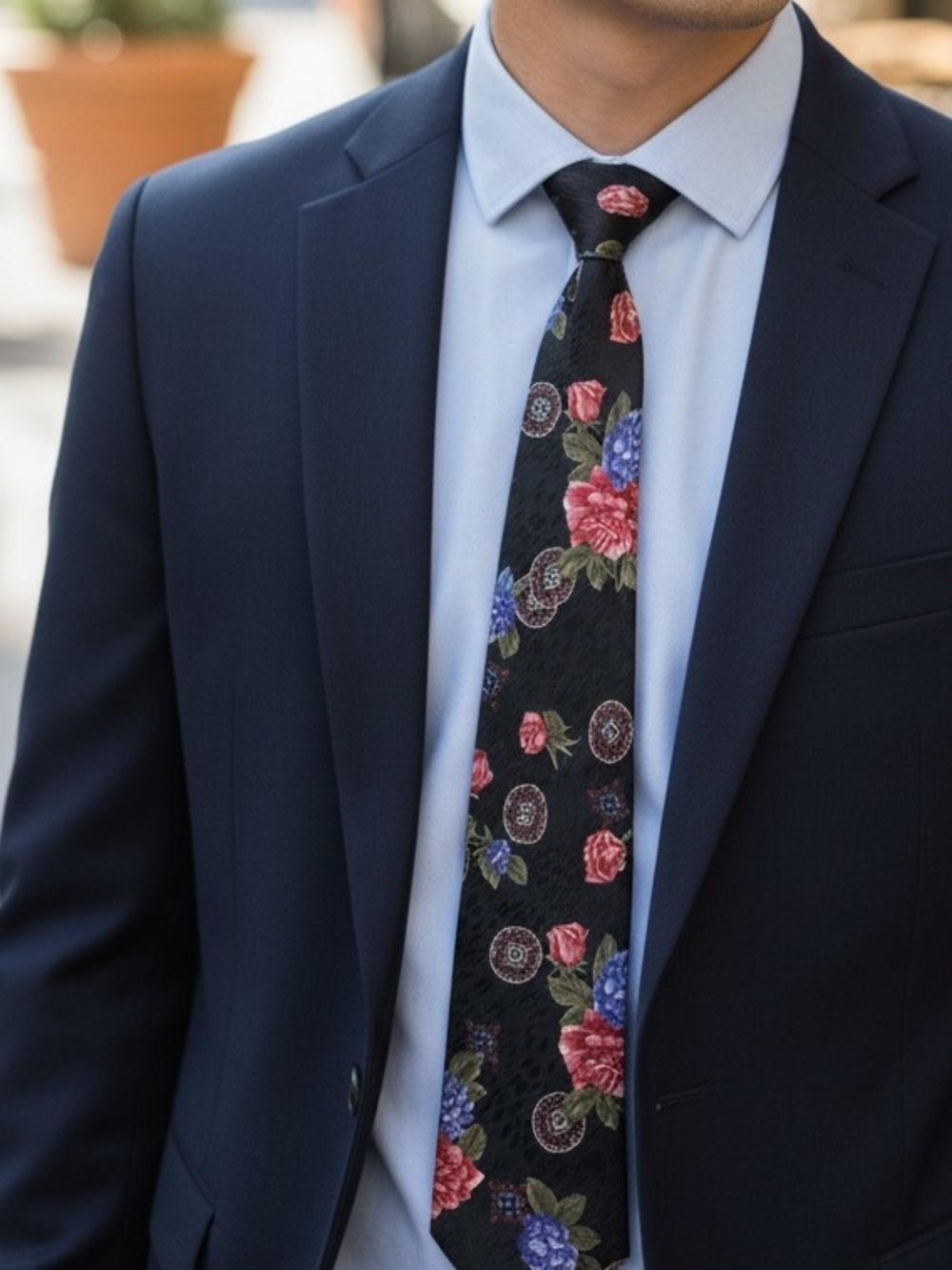 Handsome Mens Vintage Jordache Black Floral Tie with Roses 🌹